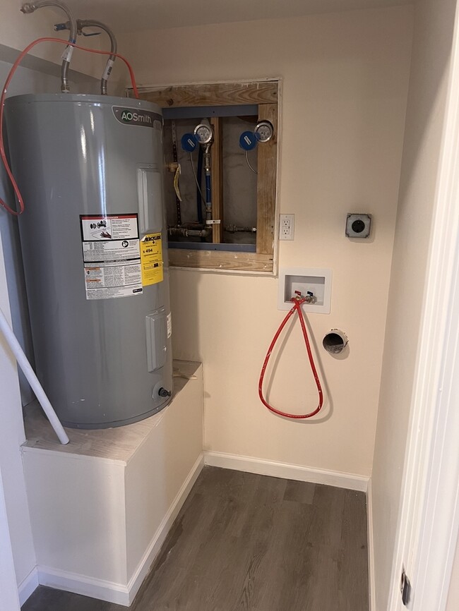 Building Photo - 45 Middle St