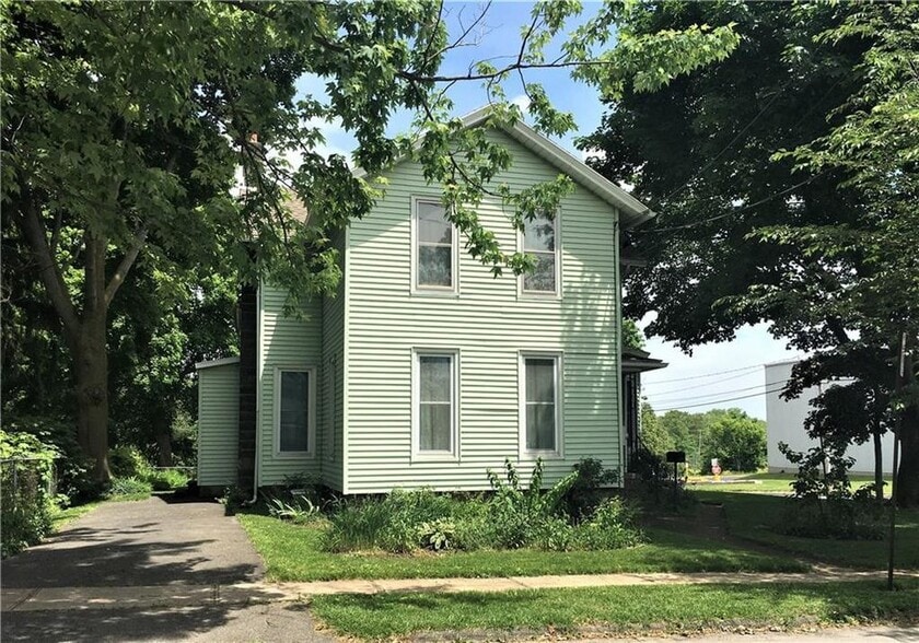 Primary Photo - 85 Spring St