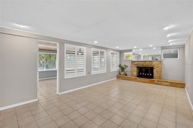 Building Photo - 3107 S Emerson St