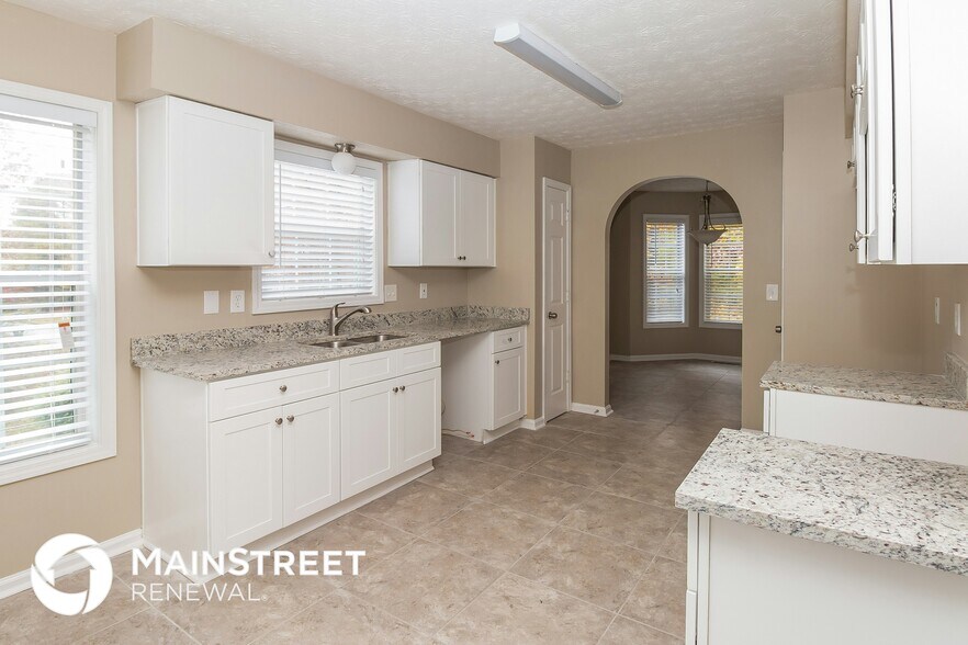 Building Photo - 127 Kingswood Dr