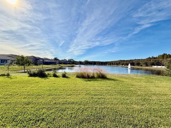 Building Photo - 18824 Birchwood Groves Dr