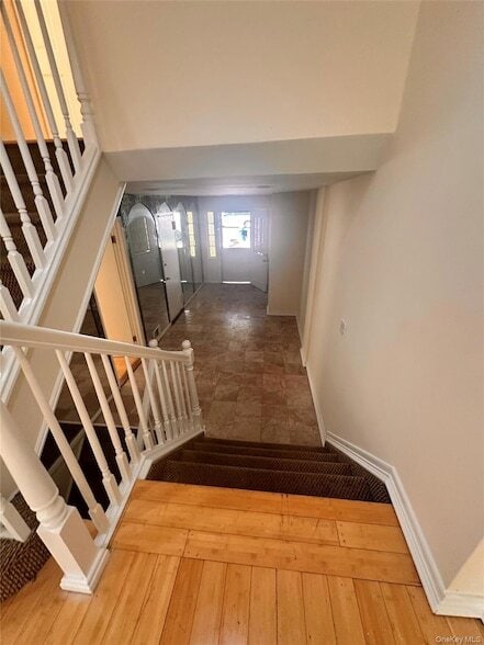 Building Photo - 15-83 208th Place Unit