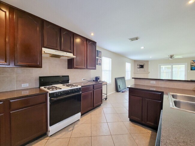 Building Photo - Comfort meets style in this home situated ...