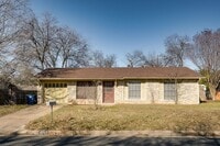 Building Photo - 6702 Esther Dr