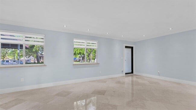 Building Photo - 2900 SW 92nd Ave