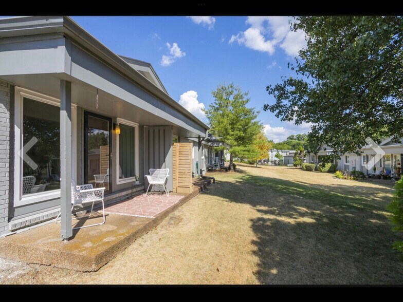 Back porch - 1900 Richard Jones Rd