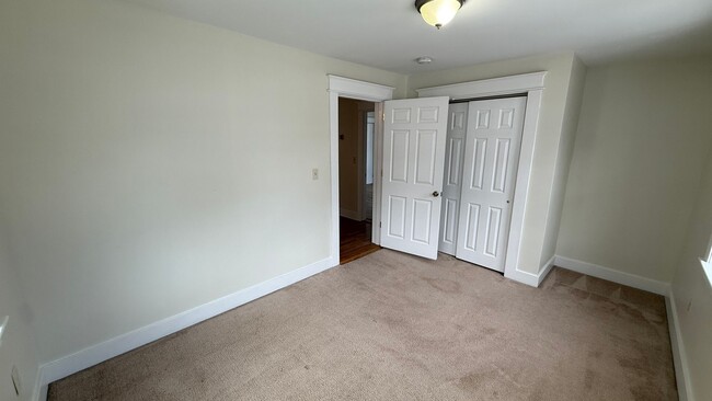 Building Photo - 391 Portland St