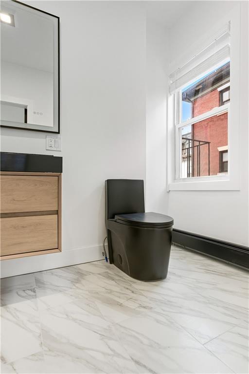 Building Photo - 170 Broadway