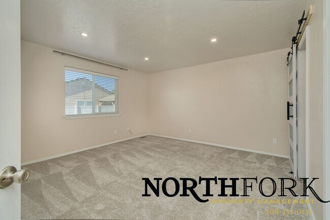 Building Photo - Your Next Nampa home Nestled Near Convenience w/ Community Pool Access, RV/toy Parking