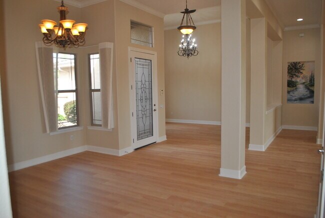 Building Photo - Gorgeous Upgraded Sun City Lincoln Hills Home