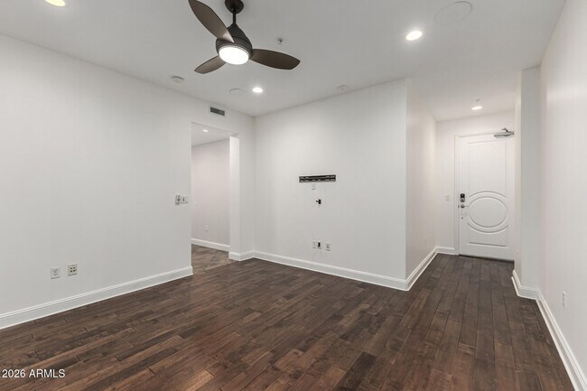 Building Photo - 3801 N Goldwater Blvd