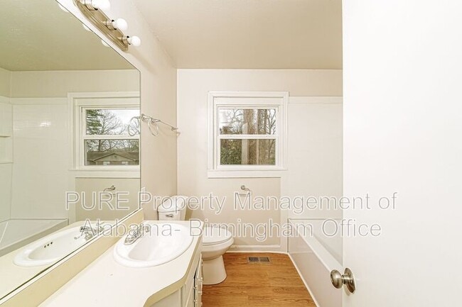 Building Photo - 726 Orchard Rd