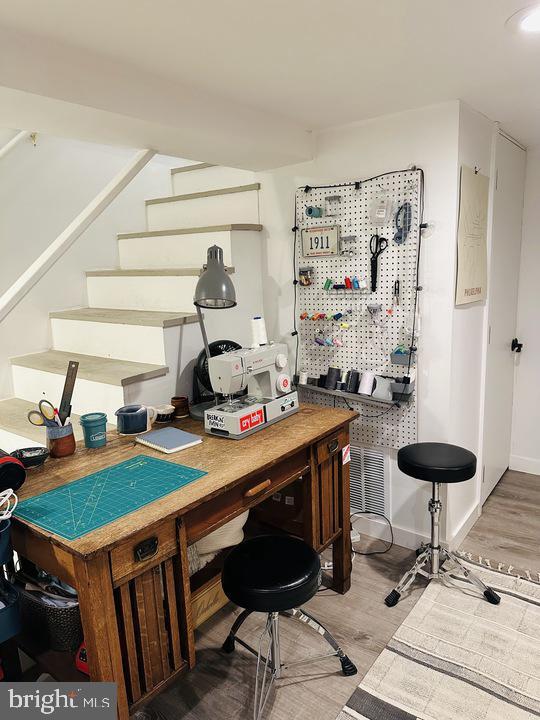 Building Photo - 1911 D St NE