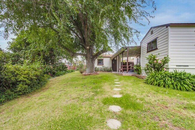 Building Photo - Charming Fully Remodeled 3-Bedroom Home in...