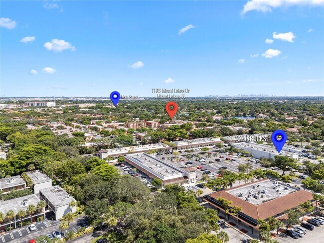 Building Photo - 7105 Miami Lakes Dr