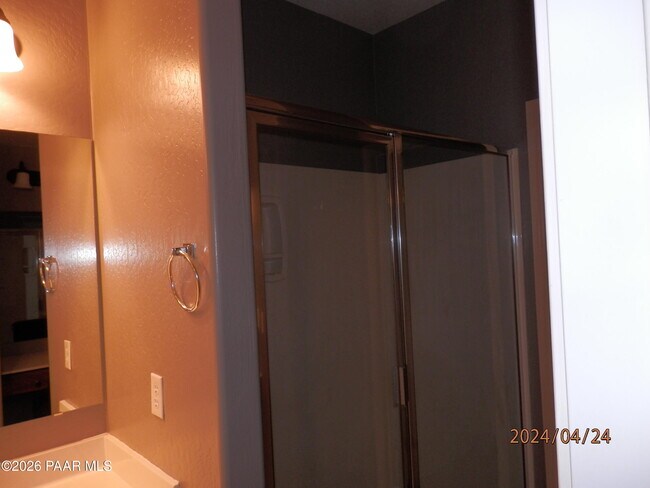 Building Photo - 7036 N Lantern Ln E