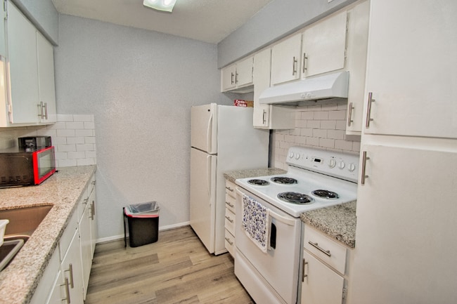 Building Photo - 4641 Wild Indigo St