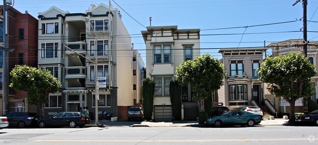 Building Photo - 2547-2551 California St