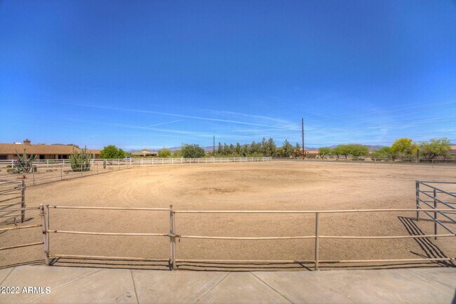 Building Photo - 35714 7th Ave