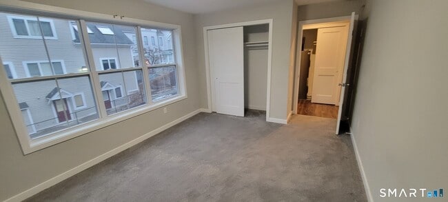 Building Photo - 155 Greenwood Ave