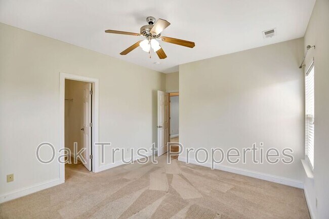 Building Photo - 5232 Mulholland Dr