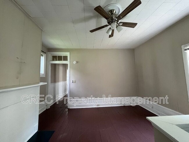 Building Photo - 3 Franklin St