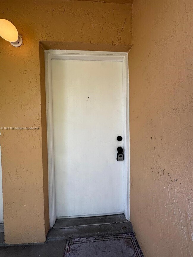 Building Photo - 2238 SW 81st Ave