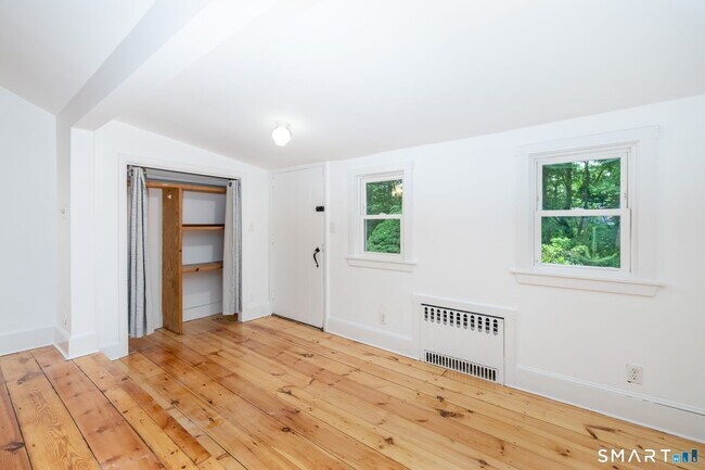 Building Photo - 400 Thomaston Rd