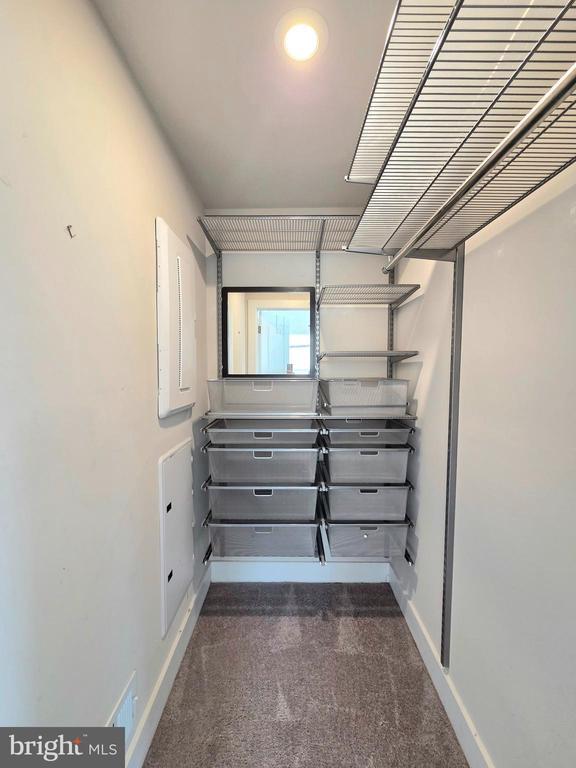 Building Photo - 820 Fern Pl NW