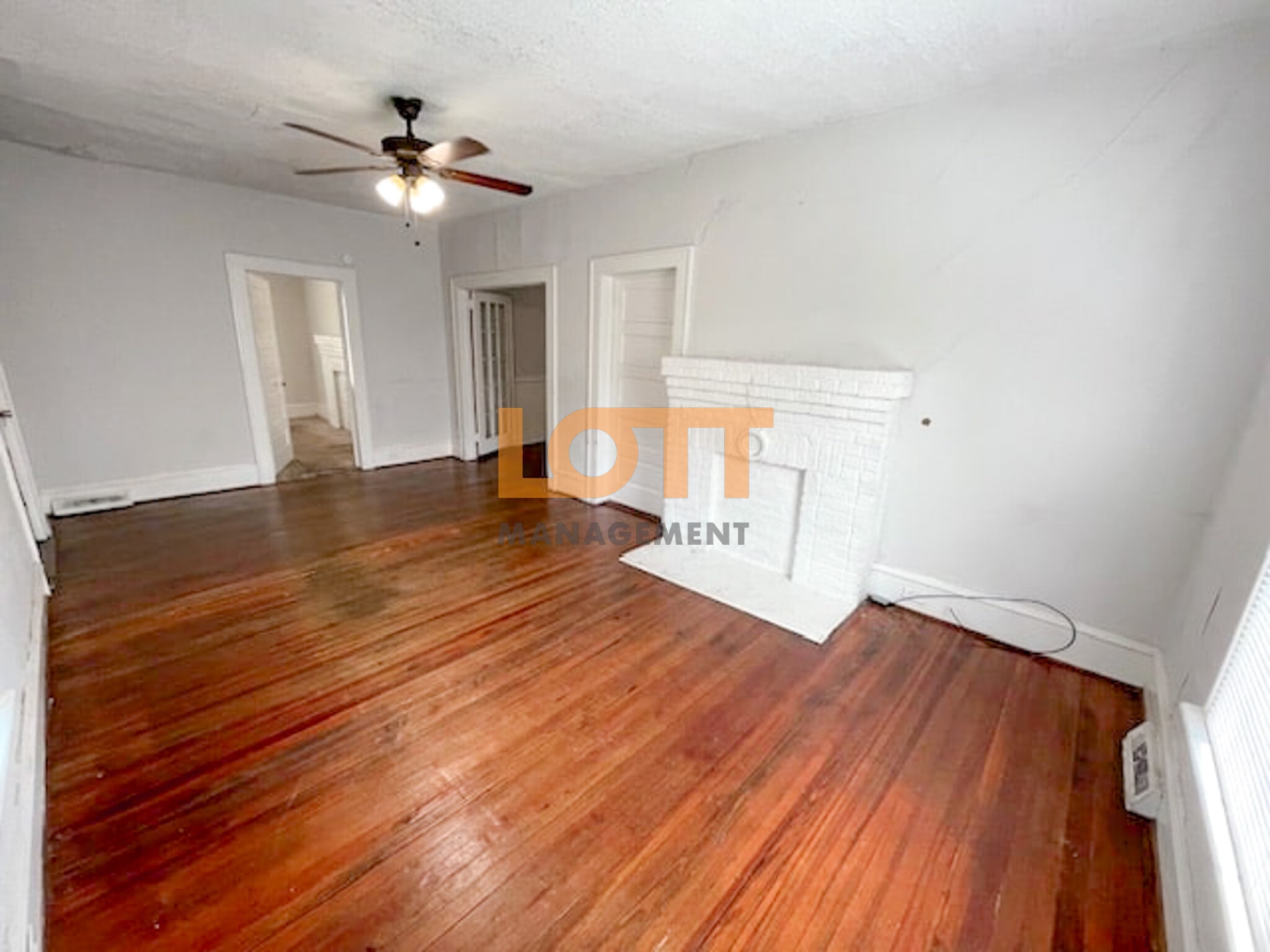 Building Photo - 108 Mulberry St