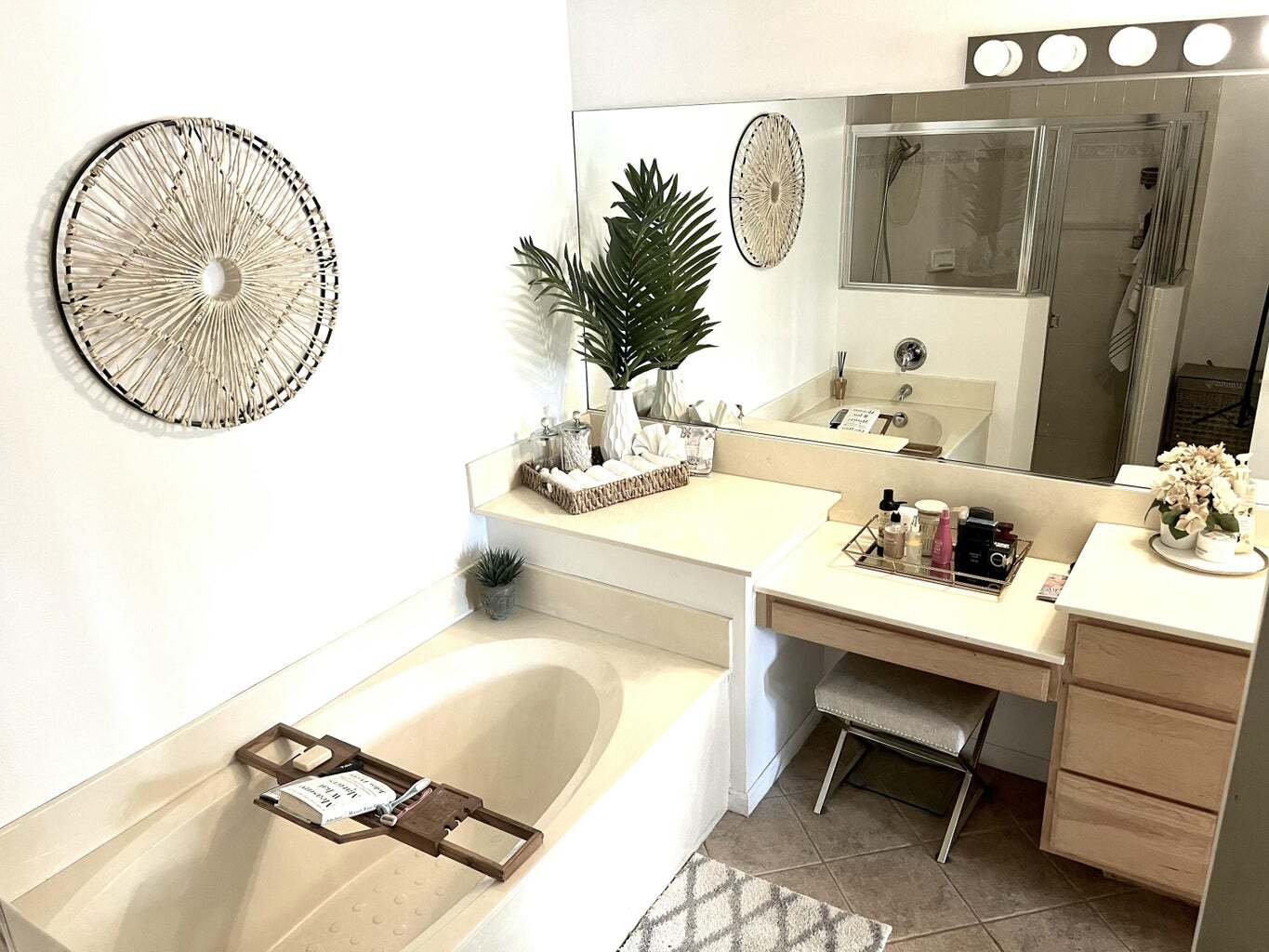 Building Photo - 10614 Lake Shore Dr