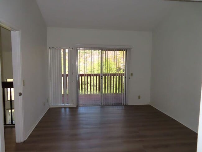 Building Photo - 29324 Vía Frontera