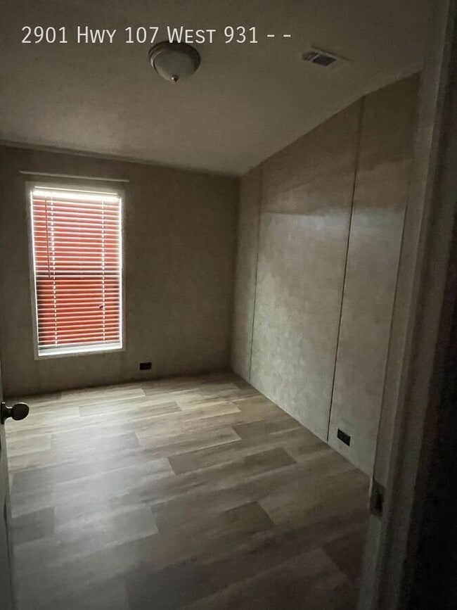 Building Photo - 2901 TX-107