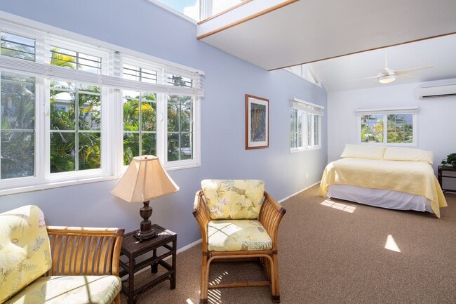 Building Photo - Steps from beautiful Kailua Beach, fully furnished 3 bedroom, 2 bath single family home