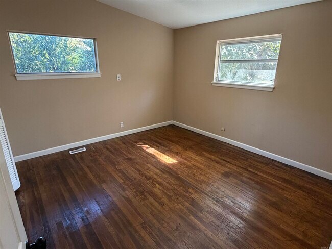 Building Photo - 34 Belmont Dr