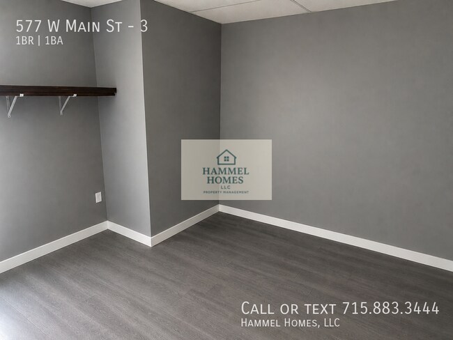 Building Photo - 577 Main St