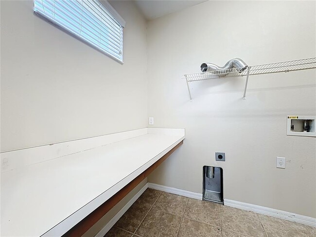 Building Photo - 9157 Leeland Archer Blvd