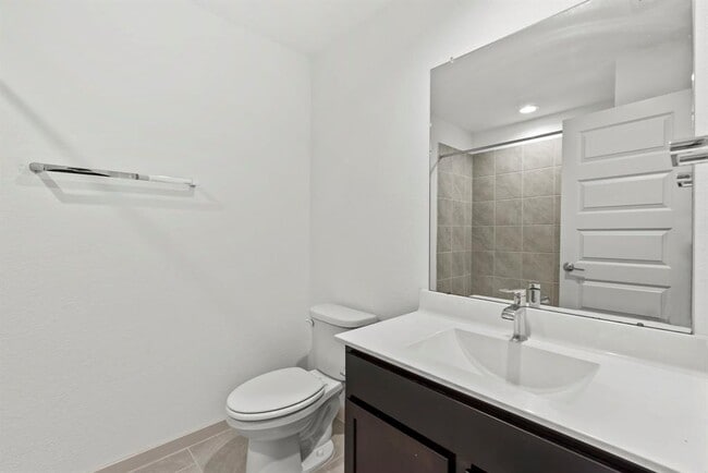 Building Photo - 29627 Ella Larchmont Ct