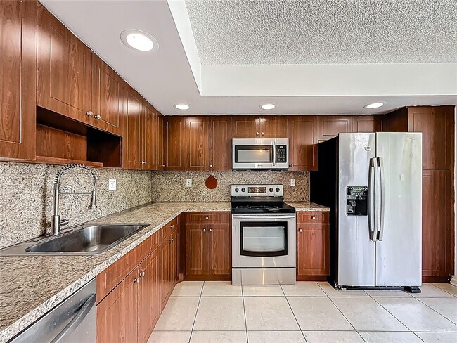 Building Photo - 8420 SW 133rd Avenue Rd