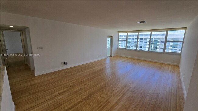 Building Photo - 5600 Collins Ave