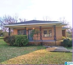 Building Photo - 1910 16th St N