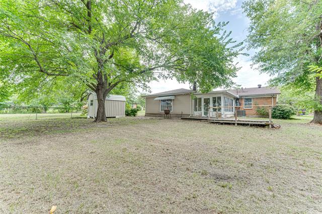 Building Photo - 1411 Skyline Dr