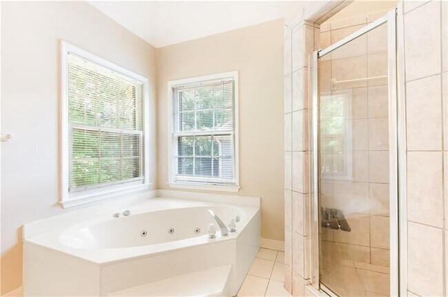 Building Photo - 919 Bridgegate Dr NE