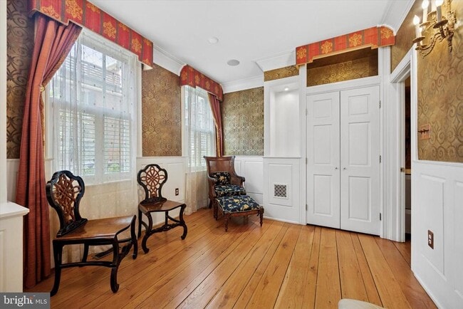 Building Photo - 535 Delancey St