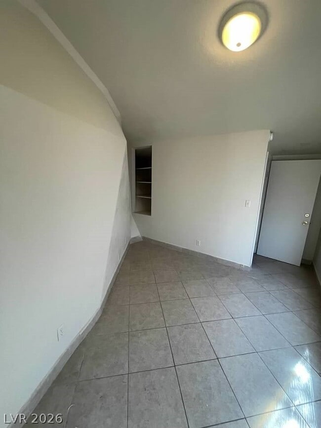 Building Photo - 1427 San Felipe Dr