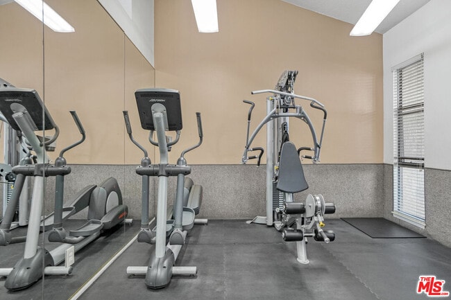 Building Photo - 8515 Falmouth Ave