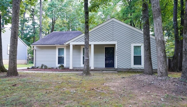 Primary Photo - Mint Hill - 3 bed, 2 bath Large fenced bac...