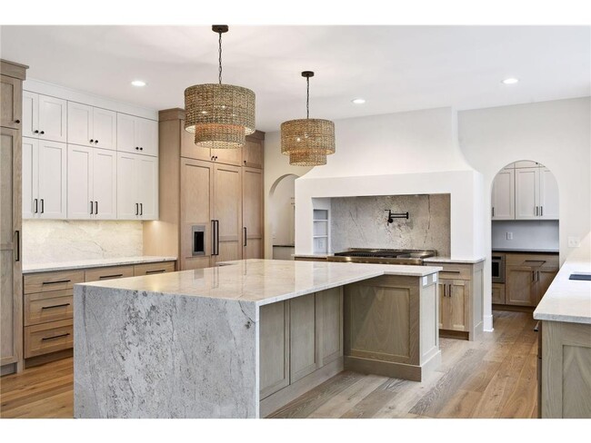 Building Photo - 21845 Byron Cir