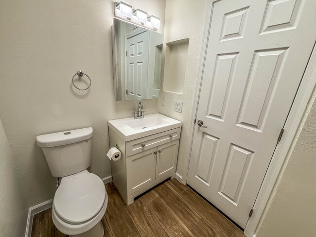 Building Photo - 5078 S Warren Ave