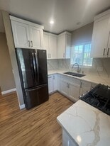 Building Photo - 20513 Londelius St